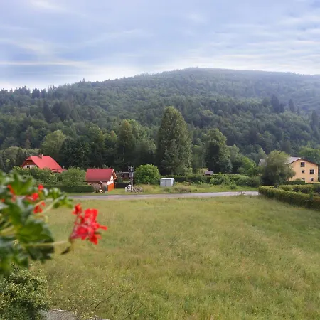 U Podnoza Kotarza בית הארחה ברנה