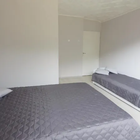 בית הארחה U Podnoza Kotarza ברנה