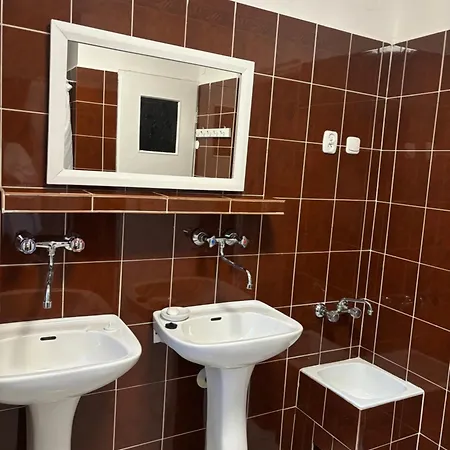 U Podnoza Kotarza בית הארחה