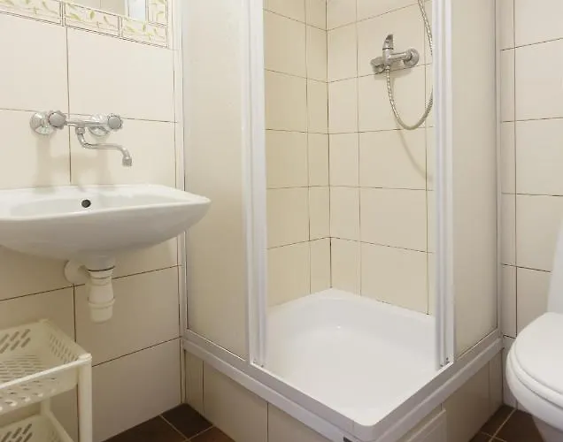 Penzion U Podnoza Kotarza 3*