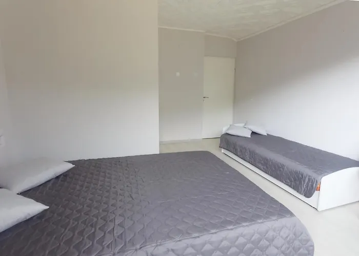 בית הארחה U Podnoza Kotarza ברנה