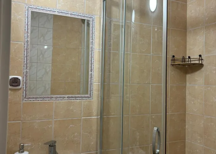 U Podnoza Kotarza בית הארחה ברנה